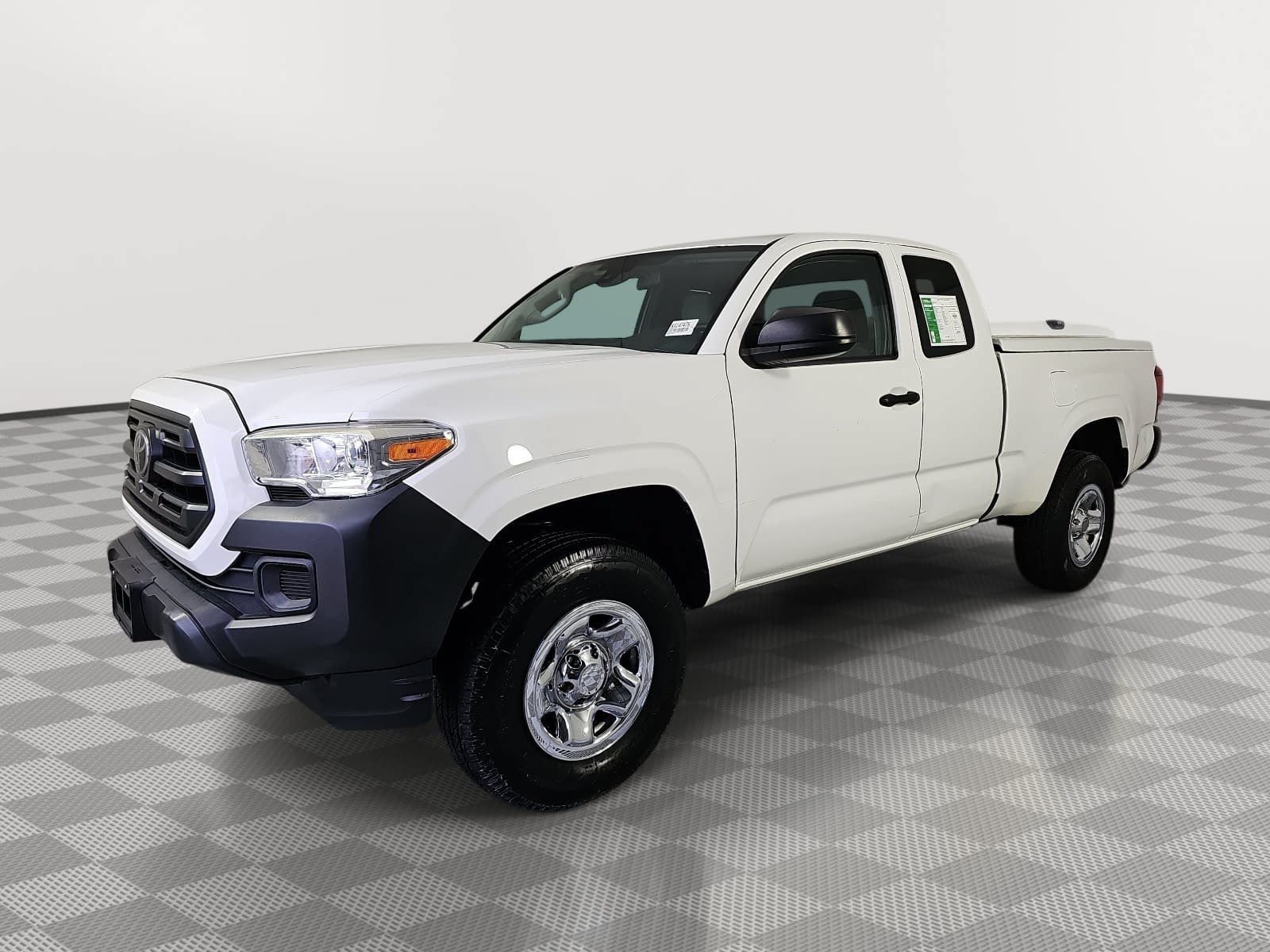 Used 2019 White Toyota SR image 4