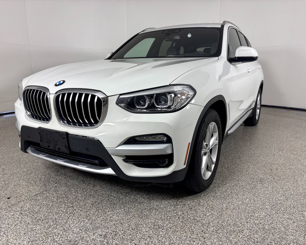 Used 2019 Alpine White BMW xDrive30i image 5
