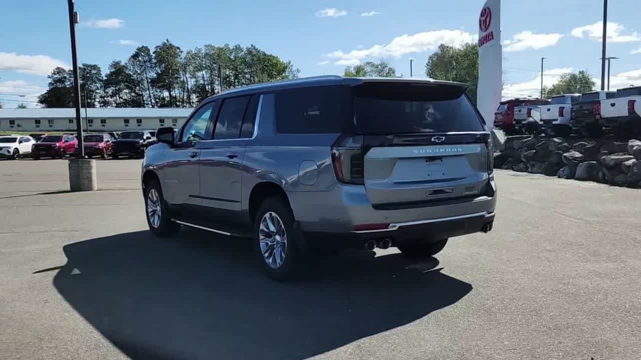 2026 Chevrolet Suburban Premier - Photo 6