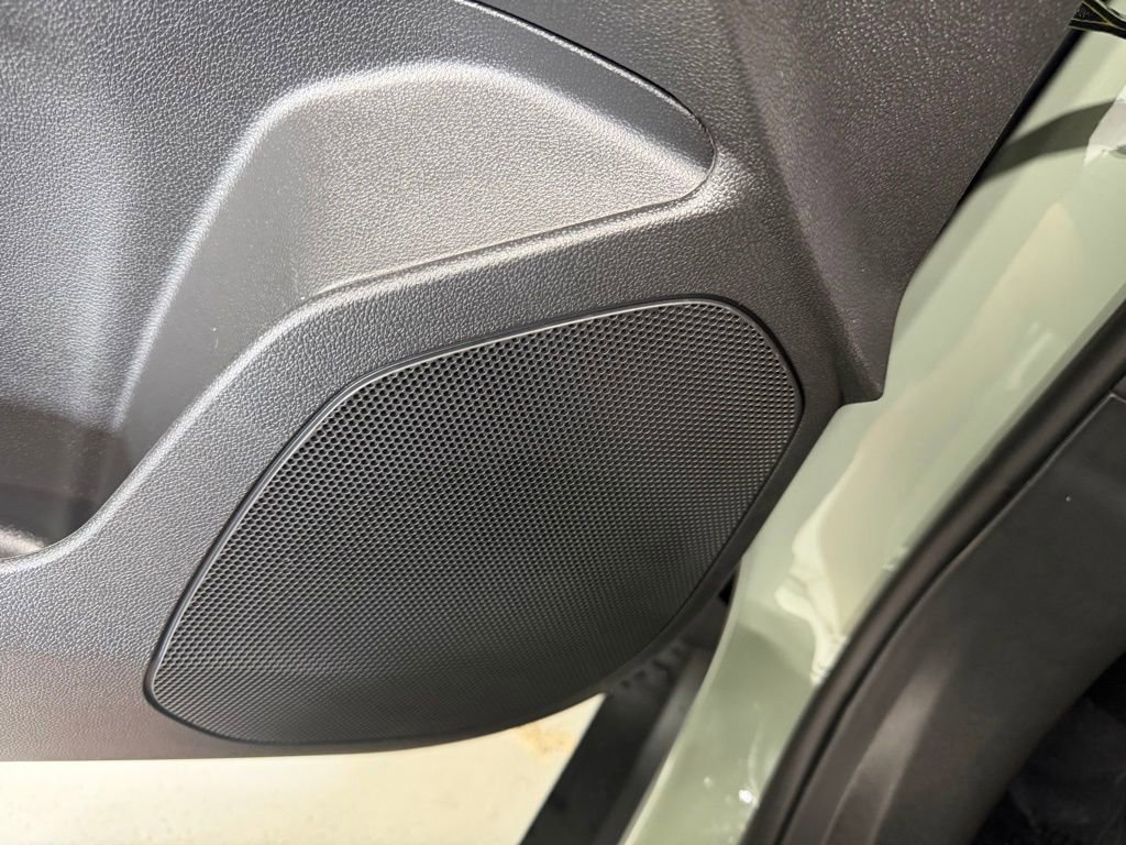 New 2026 Cacti Green Chevrolet ACTIV image 11