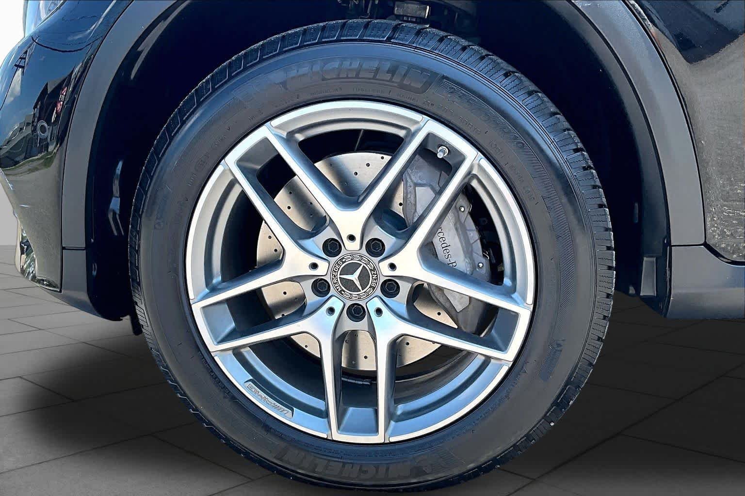 Used 2018 Black Mercedes-Benz GLC 300 image 9