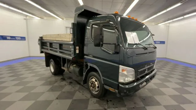 Used 2008 Green Mitsubishi  image 2