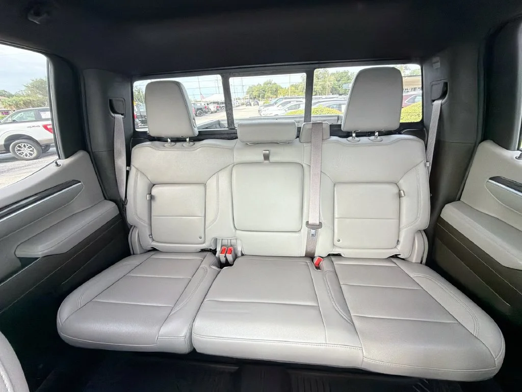 2022 Chevrolet Silverado 1500 LTZ - Photo 15