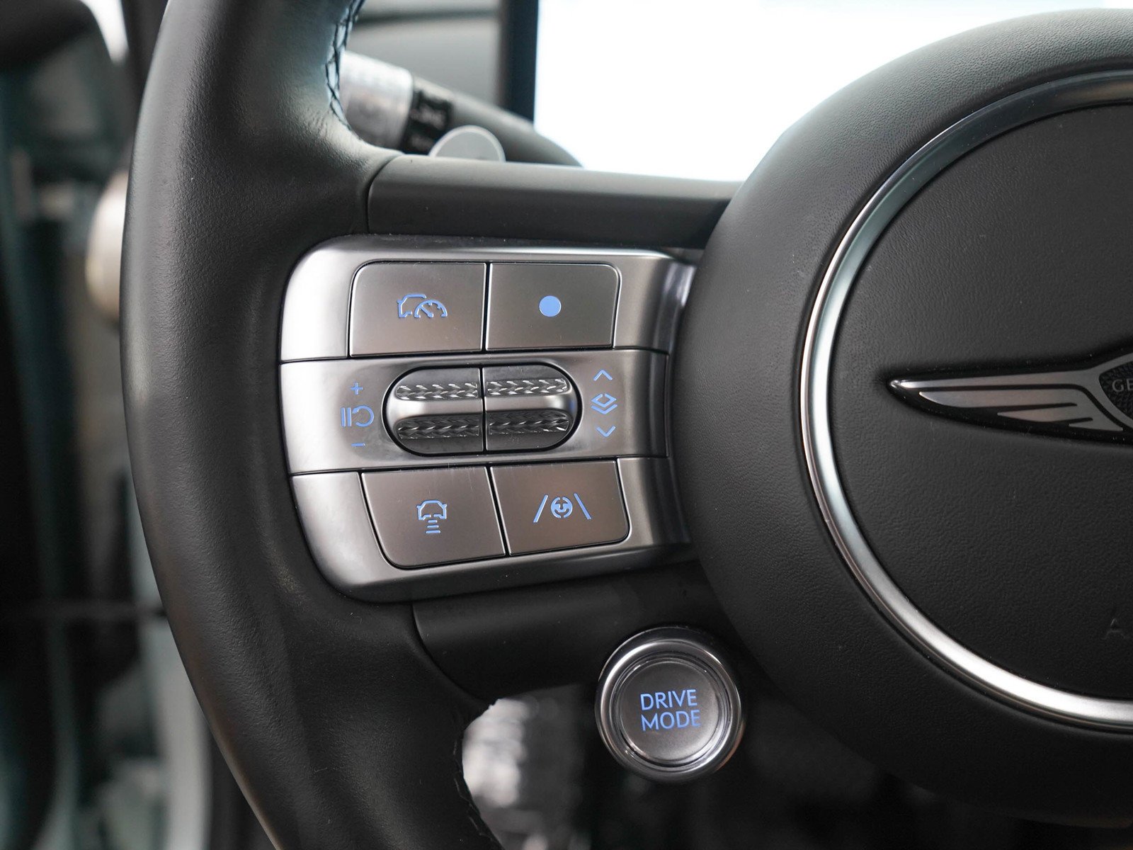 Used 2023 Hanauma Mint Genesis Advanced AWD image 29