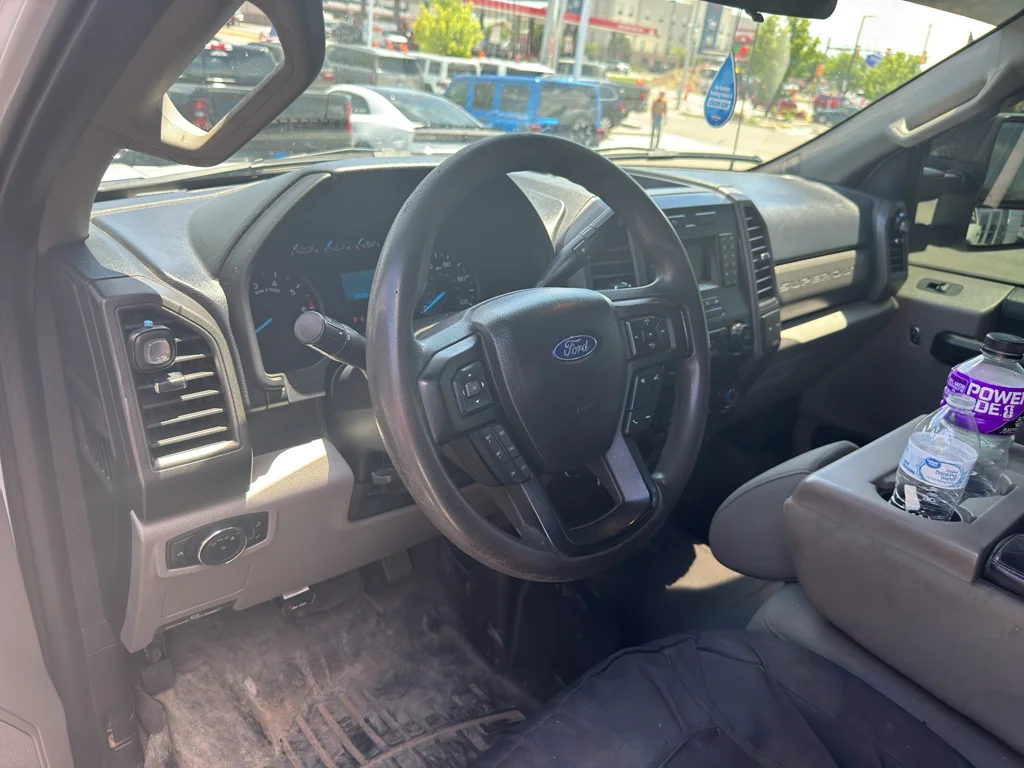 Used 2020 Oxford White Ford XL image 5