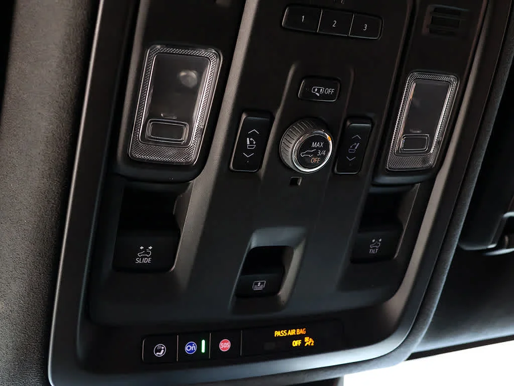 Used 2021 BLACK RAVEN Cadillac Sport Platinum image 26