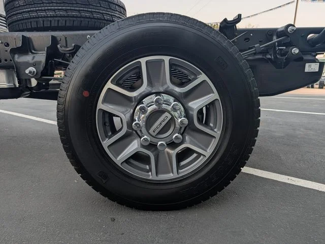 New 2026 Gray Ford Lariat image 9
