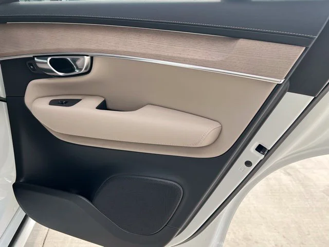 2026 Volvo XC90 Plus - Photo 29