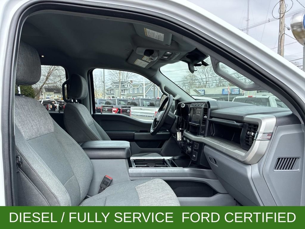 Used 2024 White Ford XLT image 9