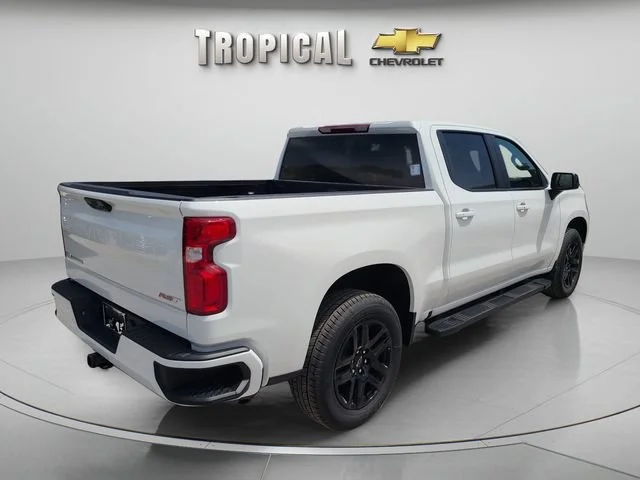 New 2026 Summit White Chevrolet RST image 5