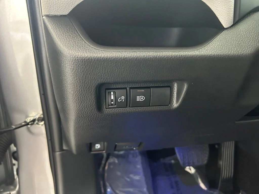 Used 2025 Silver Toyota XLE image 37