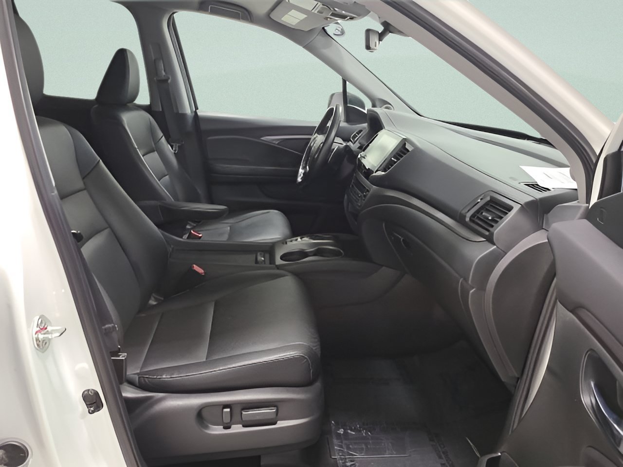 Certified Used 2023 Platinum White Pearl Honda AWD RTL image 13