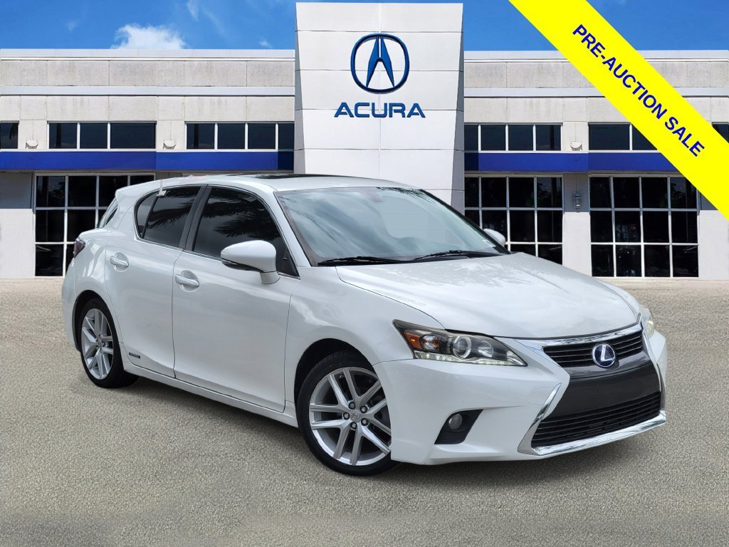 Used 2017 White Lexus 200h image 1
