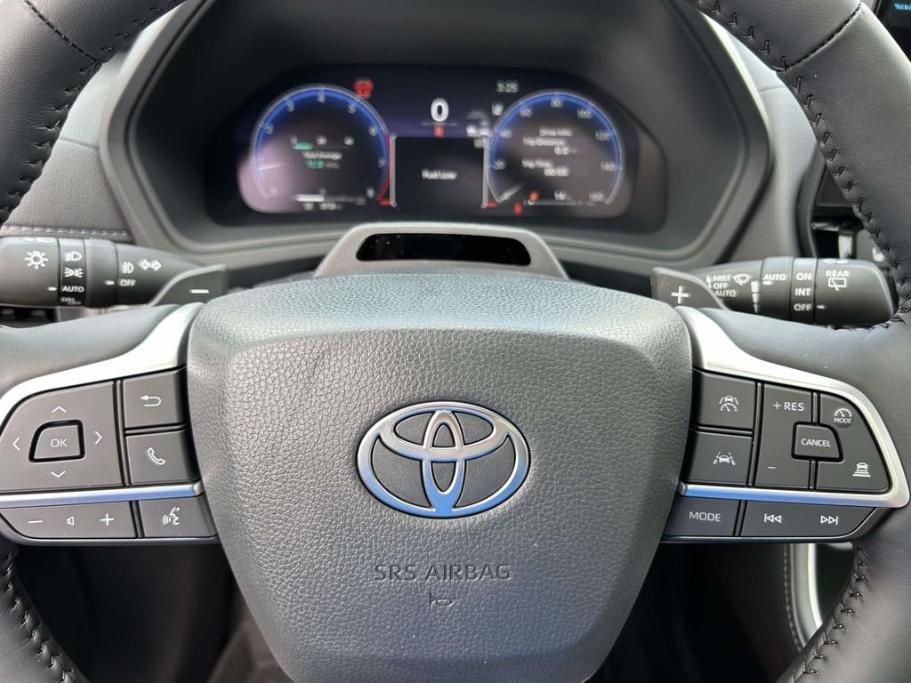 Used 2026 White Toyota Platinum image 30
