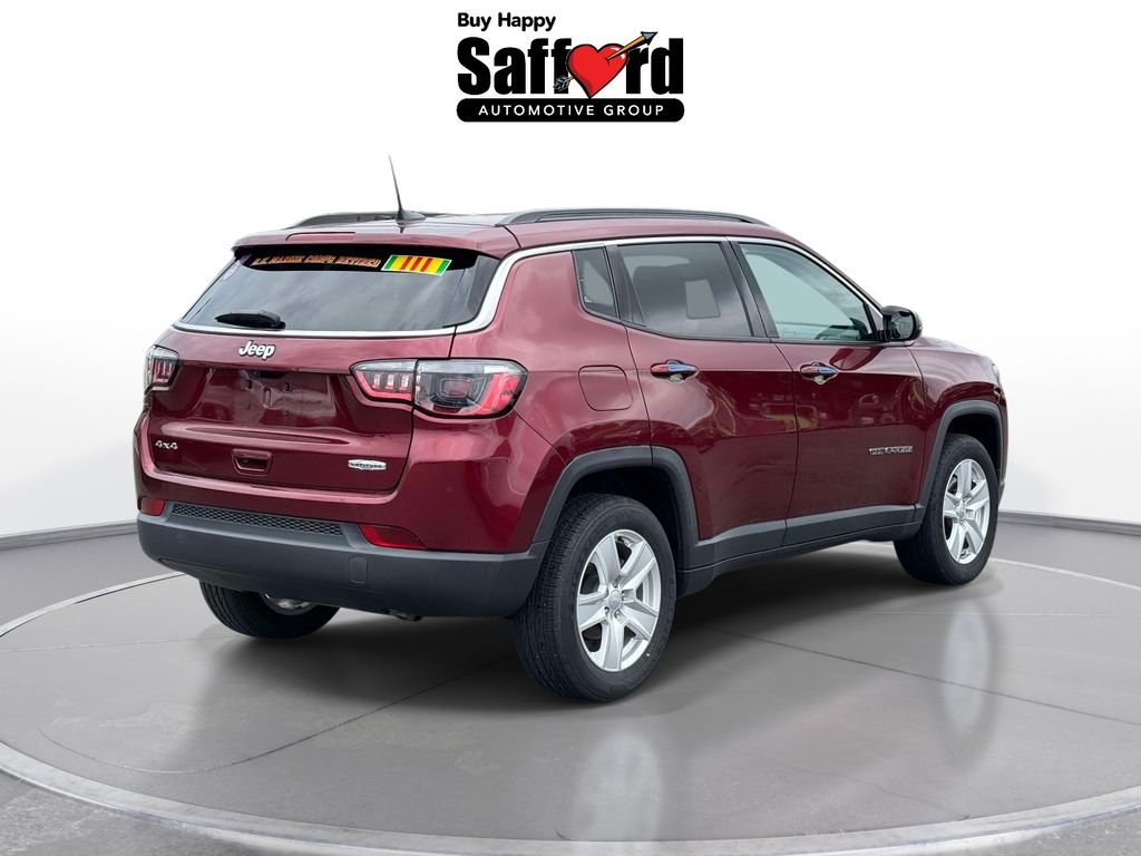 Used 2022 Red Jeep Latitude image 8