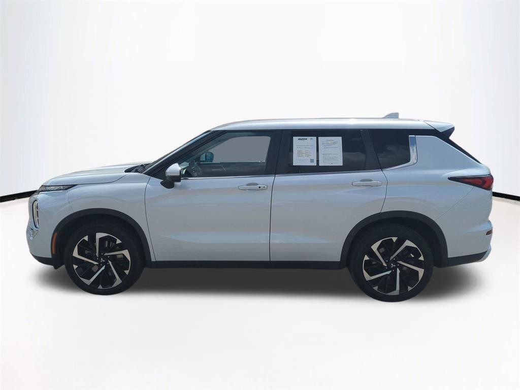 2024 Mitsubishi Outlander SE Black Edition - Photo 8
