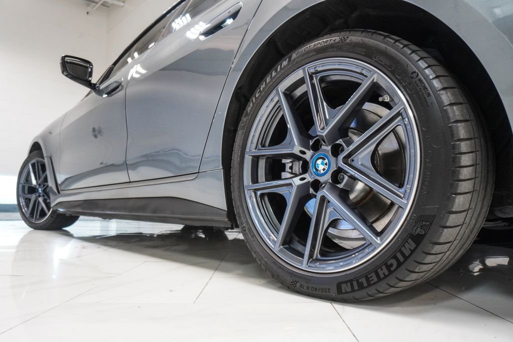Used 2023 Gray BMW eDrive35 image 42
