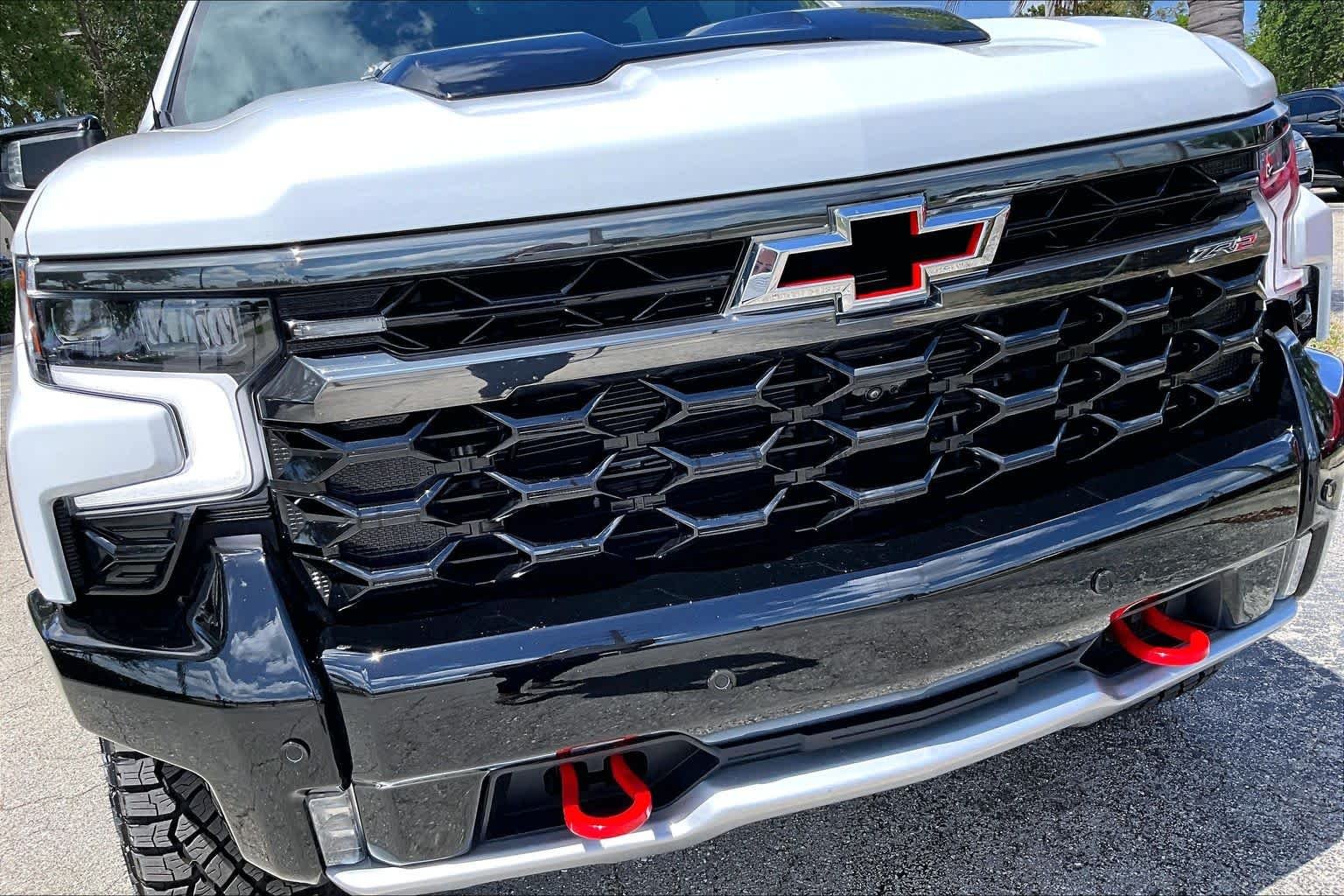 Used 2026 Summit White Chevrolet ZR2 image 30