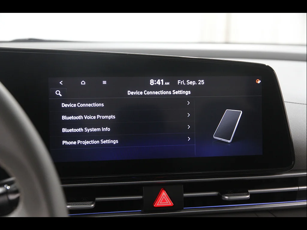 Certified Used 2025 Fluid Metal Metallic Hyundai SEL Convenience image 12