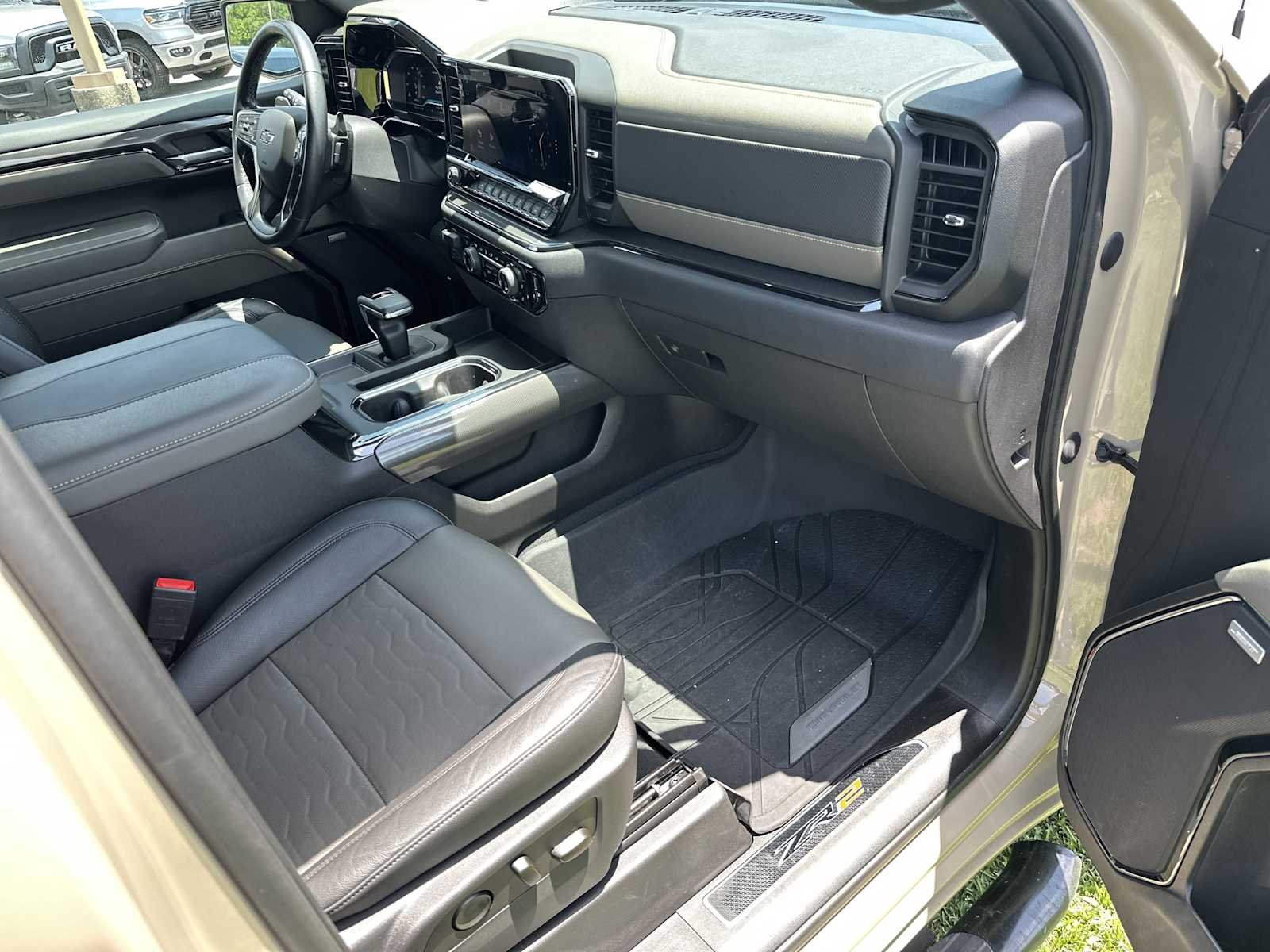 2023 Chevrolet Silverado 1500 ZR2 - Photo 26