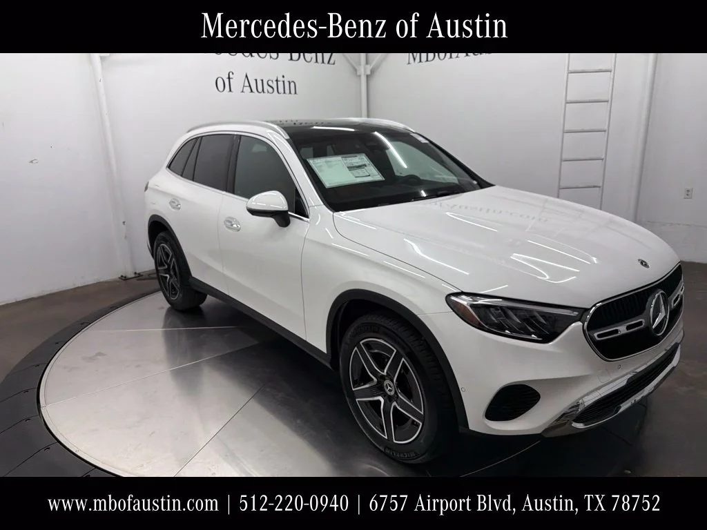 New 2027 White Mercedes-Benz GLC 300 image 1