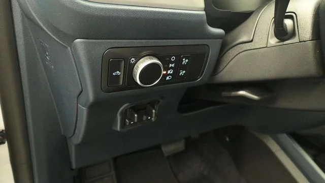 New 2026 Space White Metallic Ford Lariat® image 15