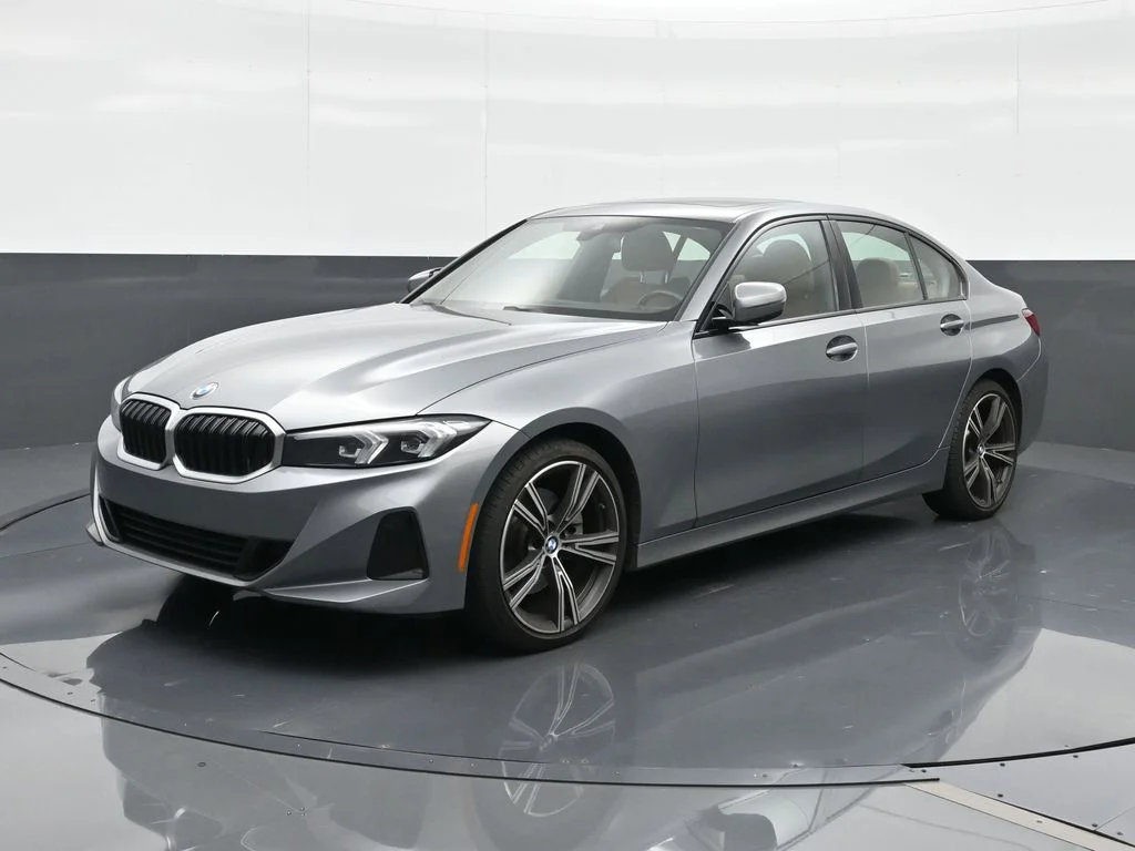 2023 BMW 3 Series 330i Sedan's photo