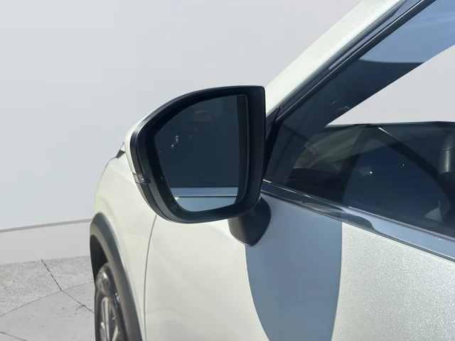 Used 2024 White Nissan SL image 39