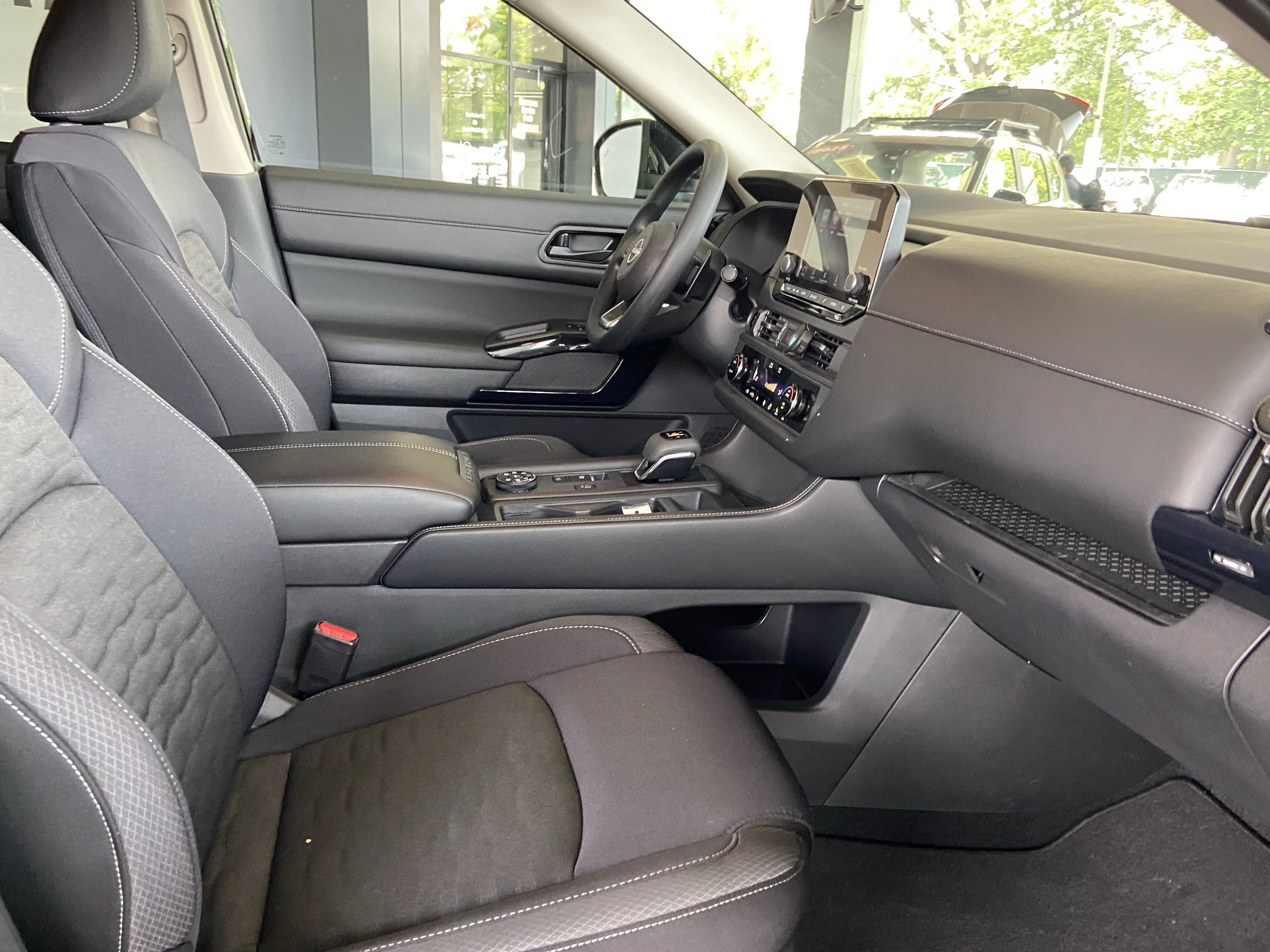 Used 2025 Super Black Nissan S image 27