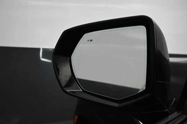 Used 2021 Black GMC Denali image 4