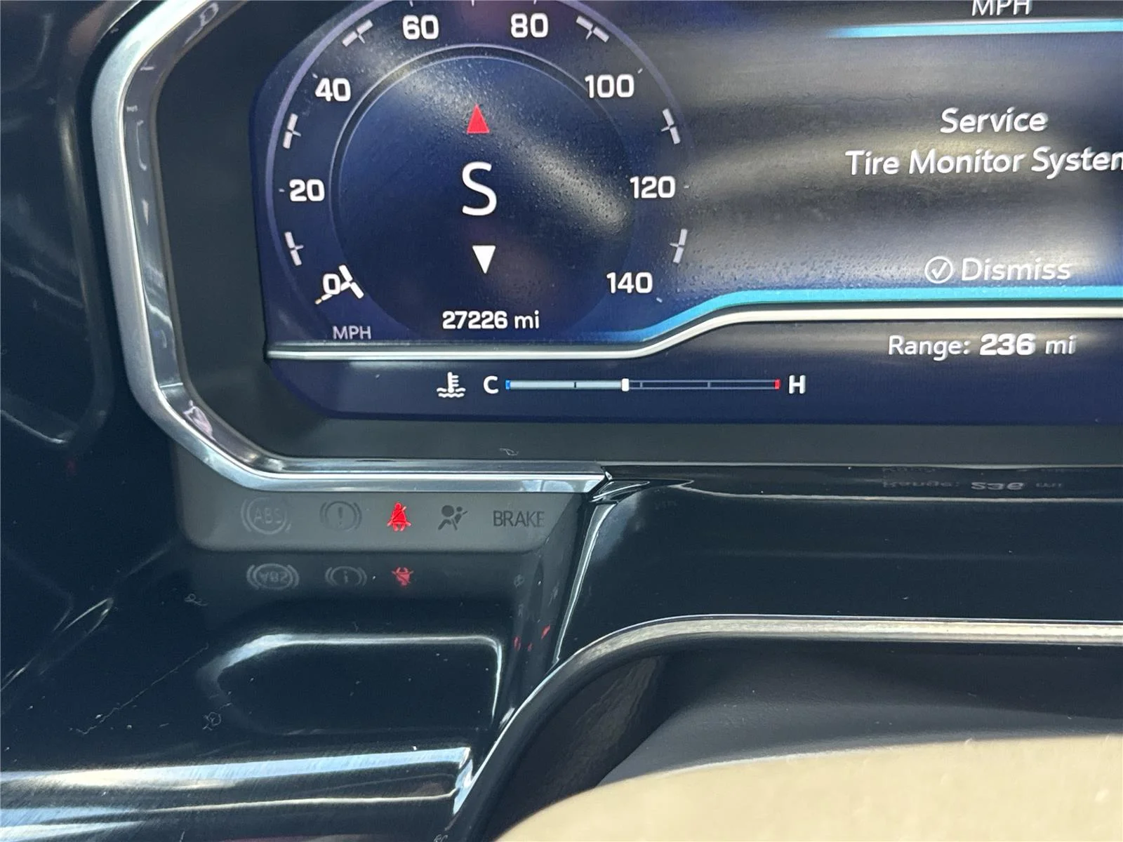 Used 2025 Summit White Chevrolet LT image 37