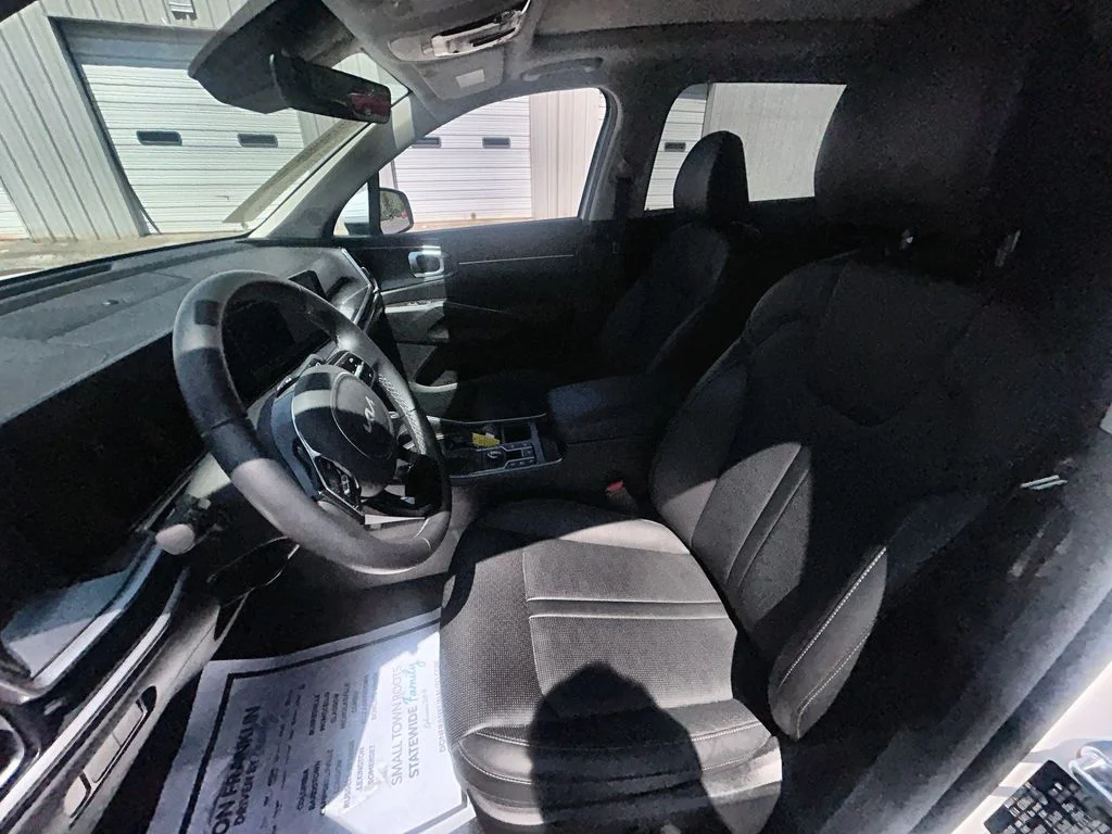 Used 2025 White Kia EX image 17