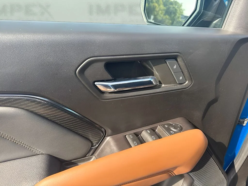 Used 2023 Blue GMC AT4 image 24