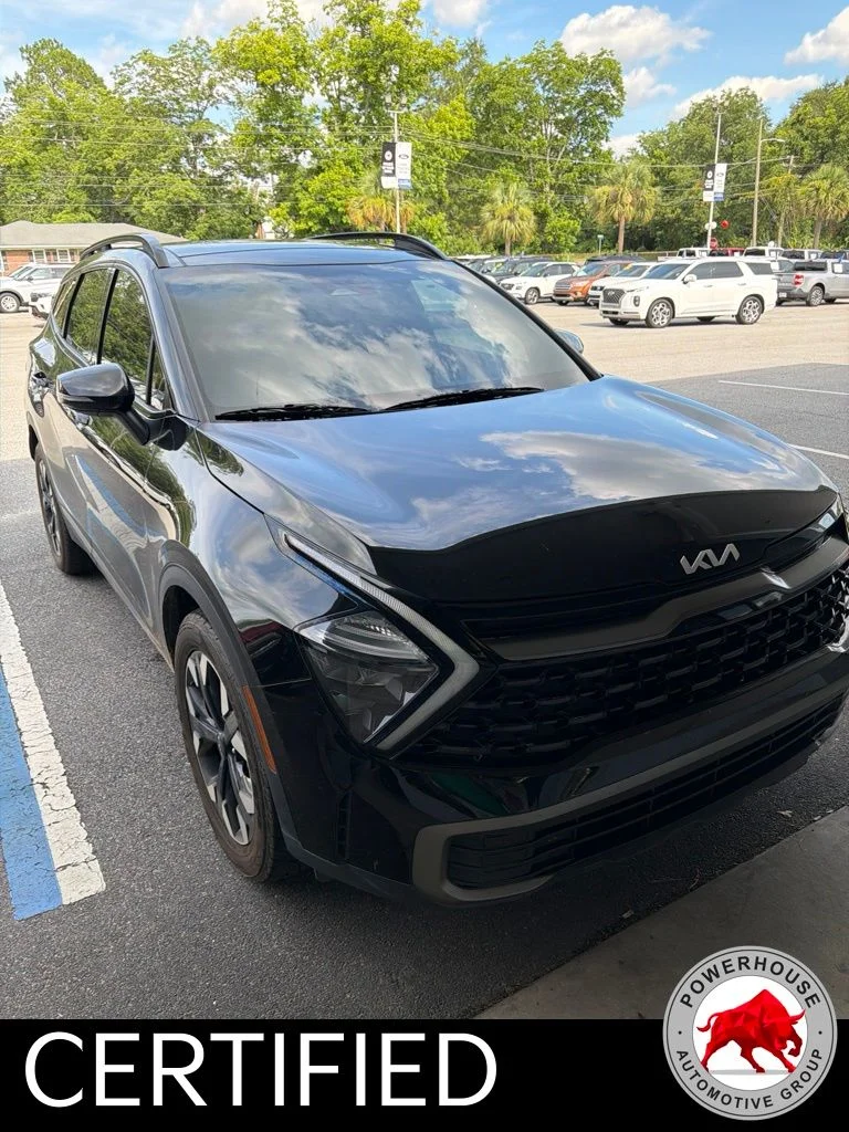 Used 2023 Black Kia X-Line image 3