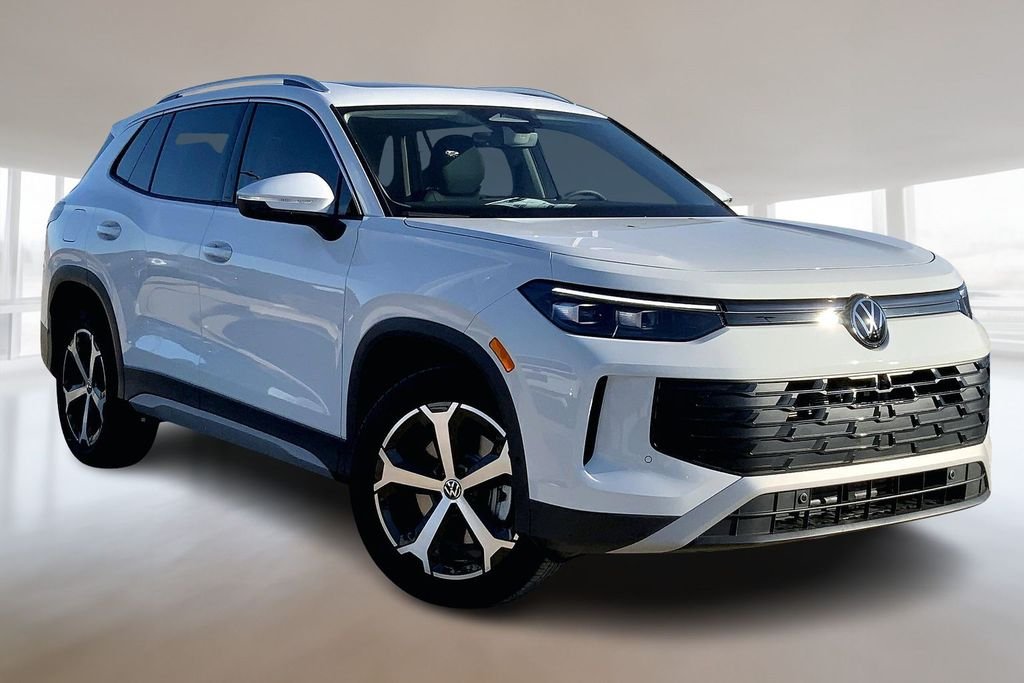 New 2026 Pure White Volkswagen 2.0T SE image 2