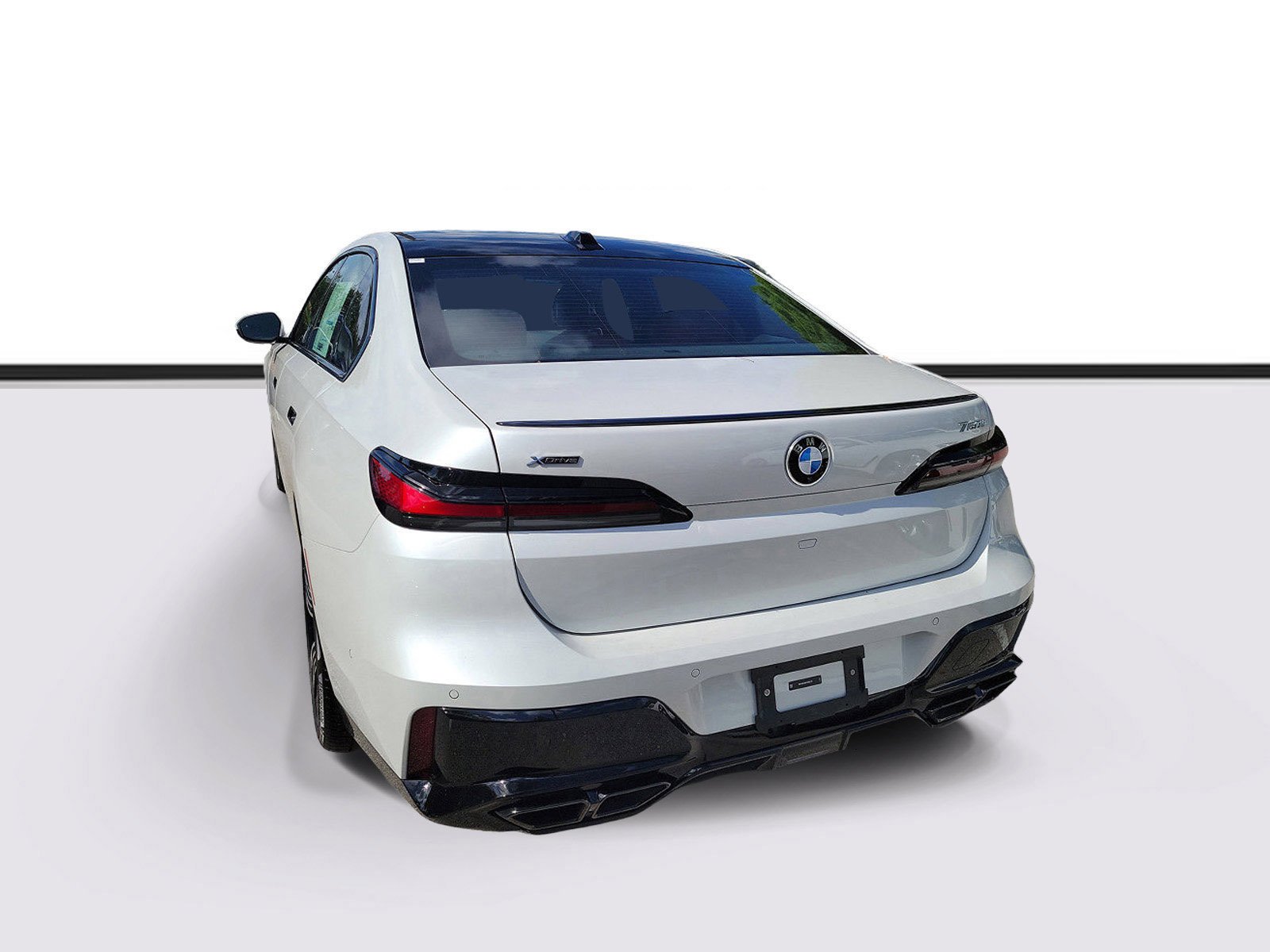 New 2026 Mineral White Metallic BMW 760i xDrive image 3