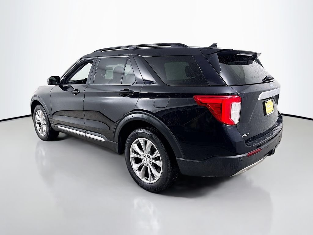 Used 2023 Agate Black Metallic Ford XLT image 11