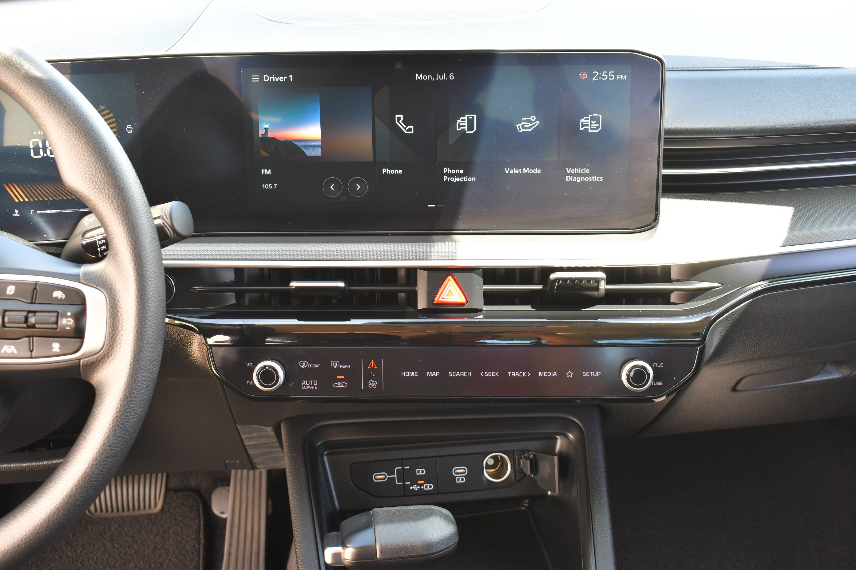 2025 Kia K5 LXS - Photo 15