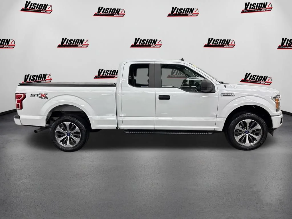 Used 2020 White Ford XL image 4