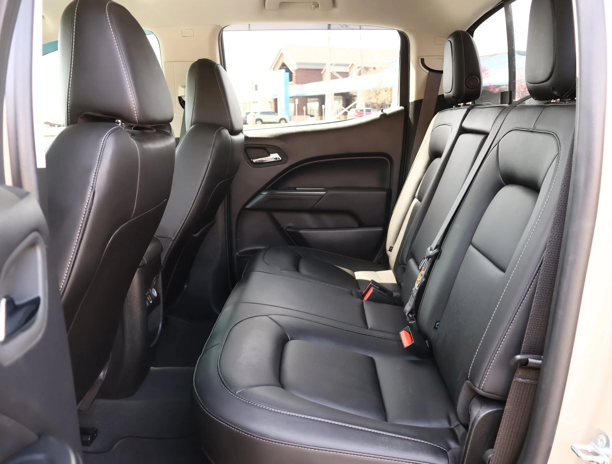 Used 2022 Sand Dune Metallic Chevrolet ZR2 image 21