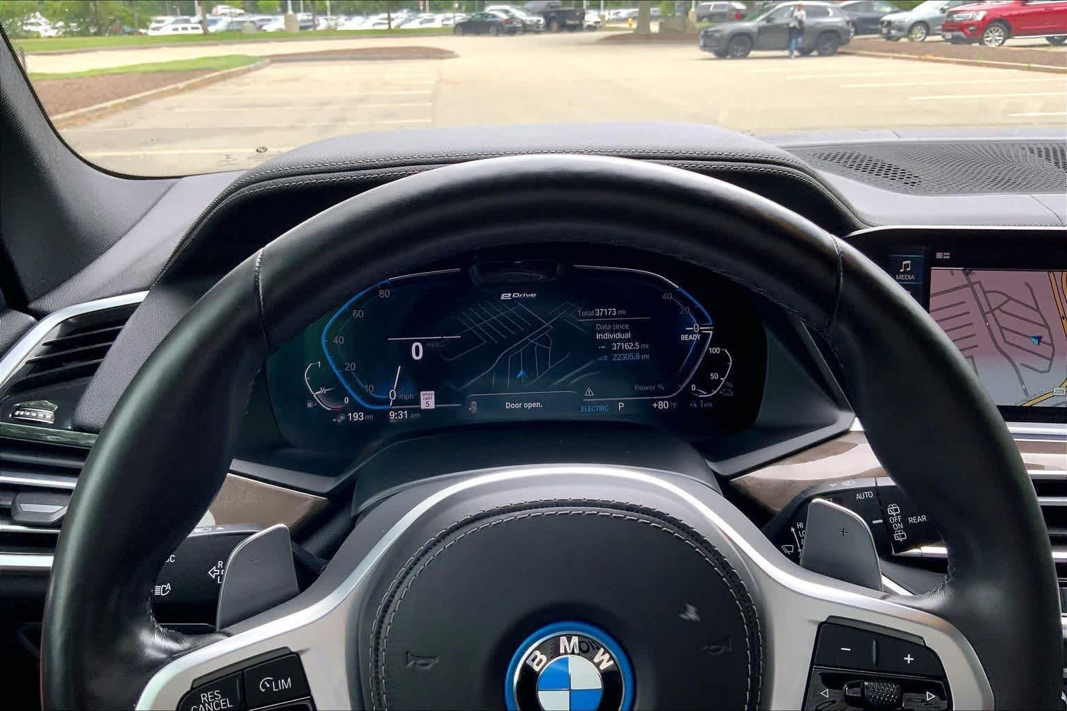 Used 2023 Carbon Black Metallic BMW xDrive45e image 25