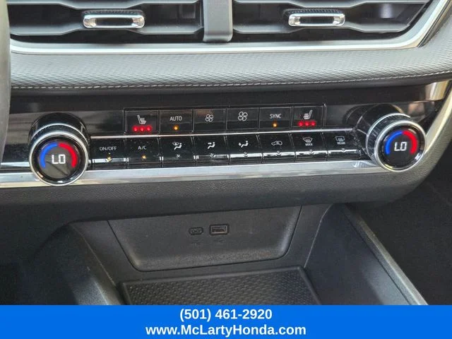 Used 2025 Sterling Gray Metallic Chevrolet LT image 24