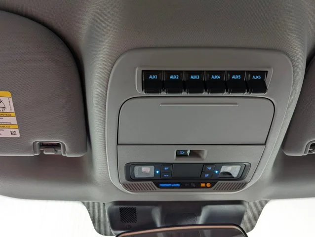 New 2026 Oxford White Ford F-250® XLT image 44