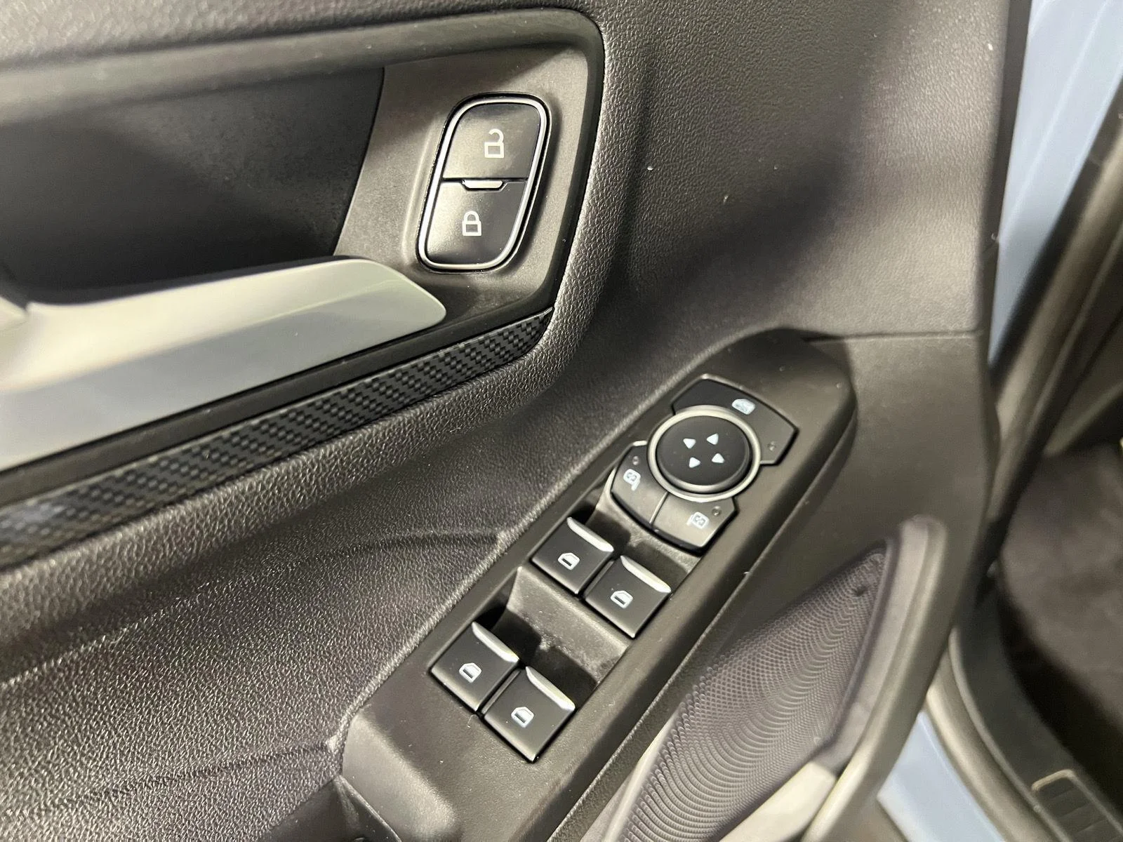 Used 2023 Vapor Blue Ford ST-Line image 17