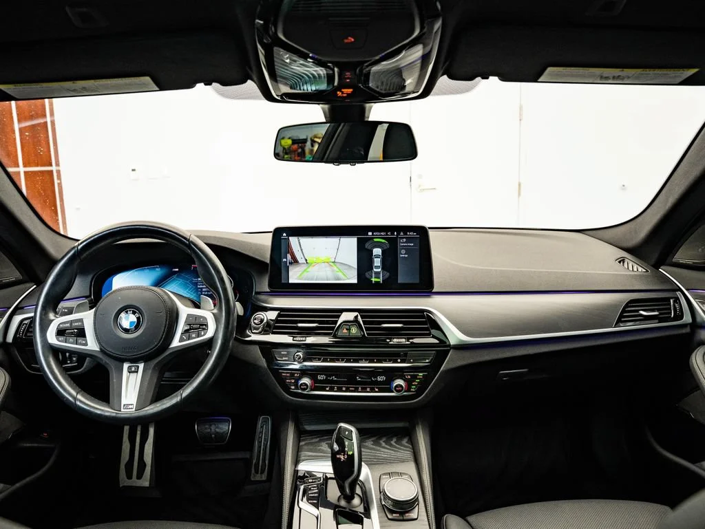 Used 2023 Alpine White BMW 530i xDrive image 4