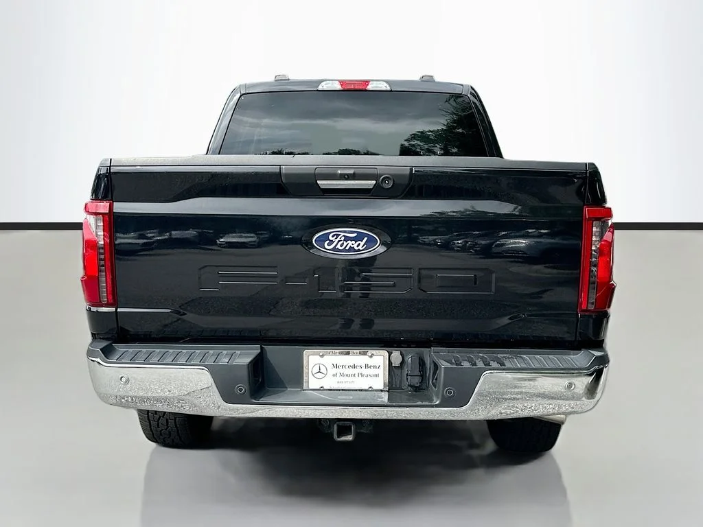 Used 2024 Black Ford XLT image 6