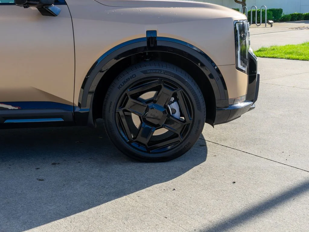 New 2027 Terrain Brown Matte Kia X-Line SX image 38