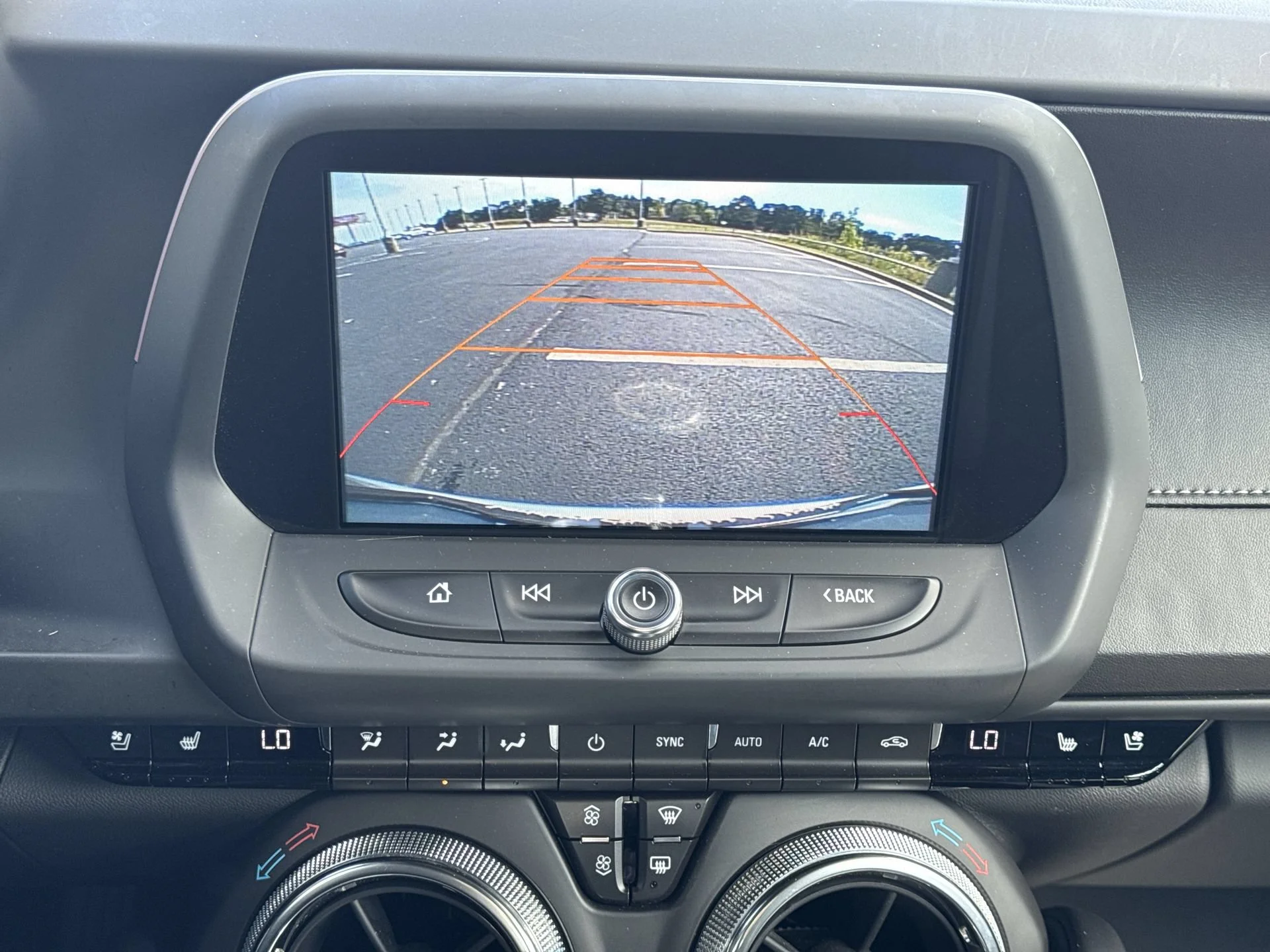 Used 2017 ARCTIC BLUE METALLIC Chevrolet 2SS image 17
