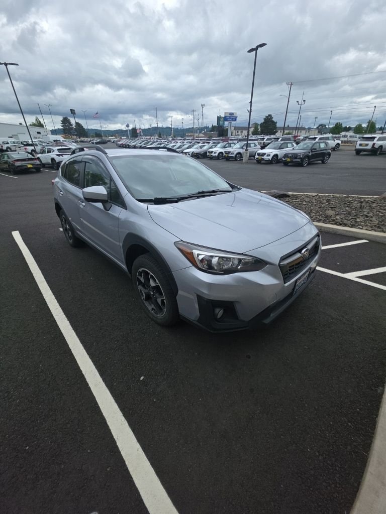 Used 2020 Ice Silver Metallic Subaru Premium image 3