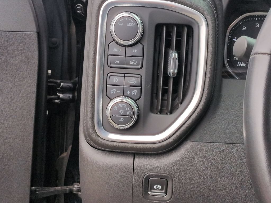 Used 2022 Onyx Black GMC SLT image 19